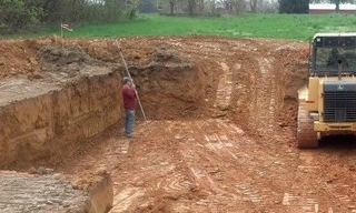 Выкопать котлован под фундамент в Назрани - от 2635 руб. | 2Землекопа-Нзр